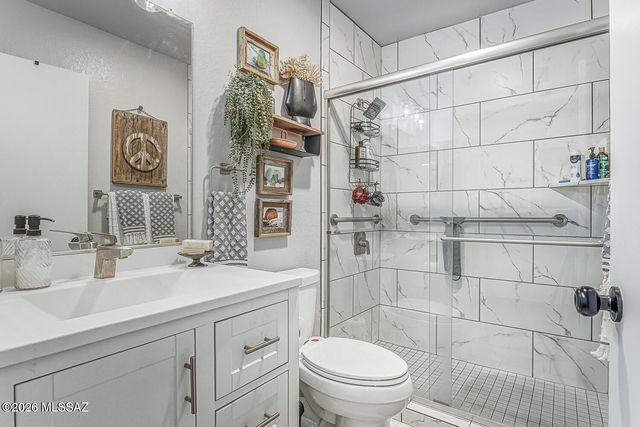 831 W Paseo Del Prado, Green Valley, AZ 85614