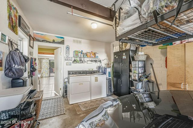 831 W Paseo Del Prado, Green Valley, AZ 85614