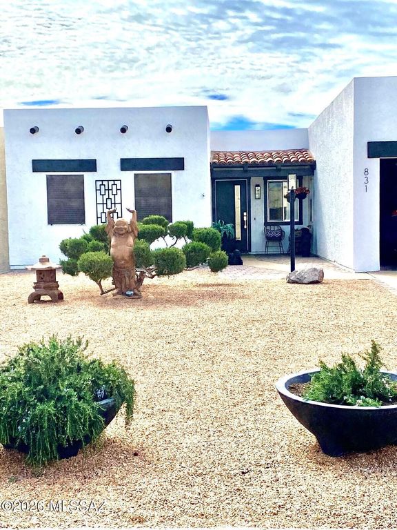 831 W Paseo Del Prado, Green Valley, AZ 85614