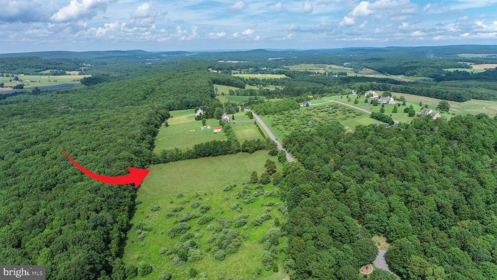 3 EDENS RIDGE RD, Oakland, MD 21550