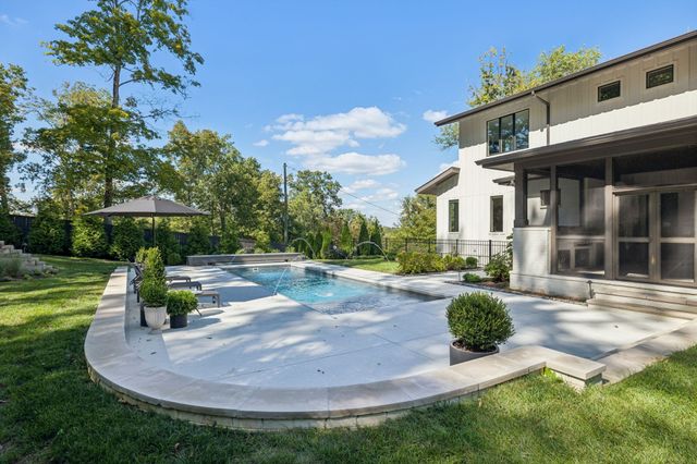 6523 Currywood Dr, Nashville, TN 37205