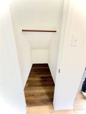 21510 Austell Pond Dr, Porter, TX 77365