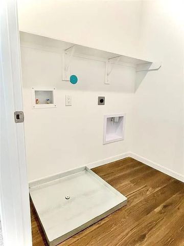 21510 Austell Pond Dr, Porter, TX 77365