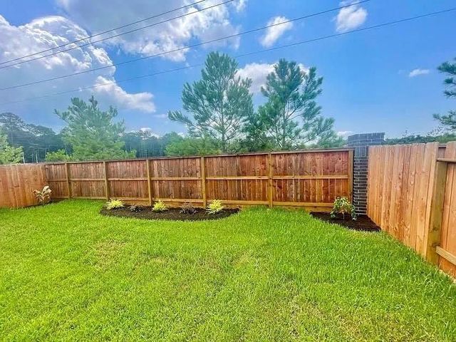 21510 Austell Pond Dr, Porter, TX 77365