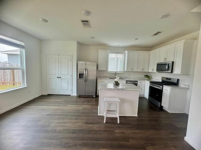 21510 Austell Pond Dr, Porter, TX 77365