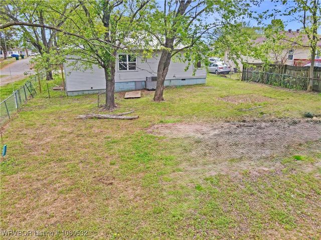 681 N Pine Avenue, Booneville, AR 72927