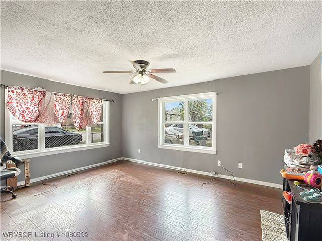 681 N Pine Avenue, Booneville, AR 72927