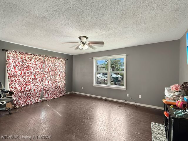 681 N Pine Avenue, Booneville, AR 72927