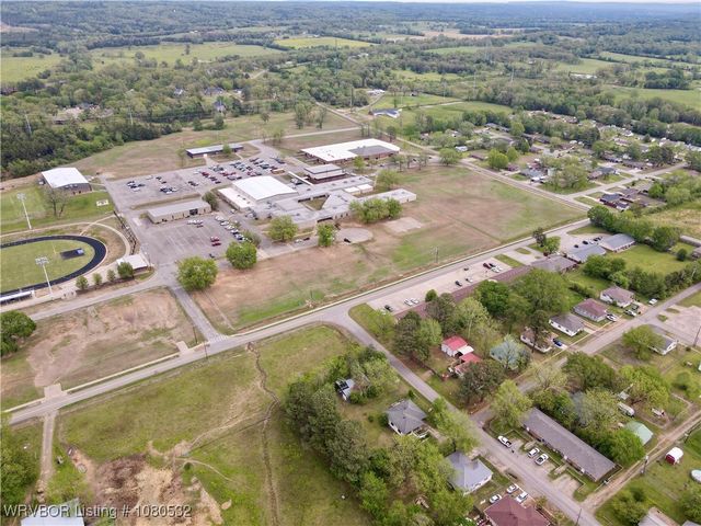 681 N Pine Avenue, Booneville, AR 72927