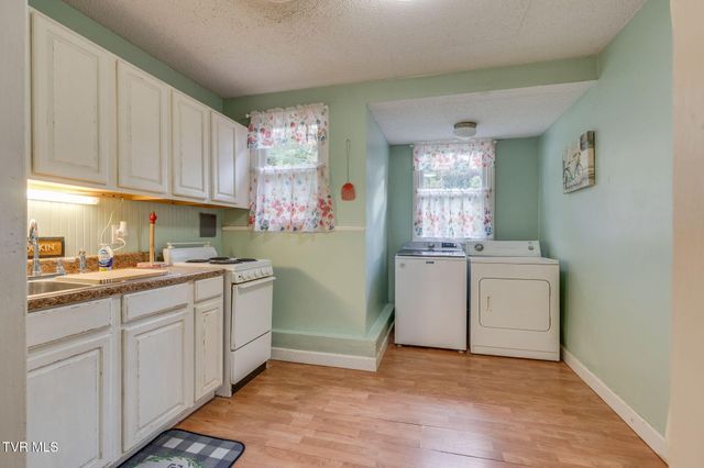 414 Sequoyah Drive, Kingsport, TN 37660