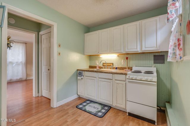 414 Sequoyah Drive, Kingsport, TN 37660