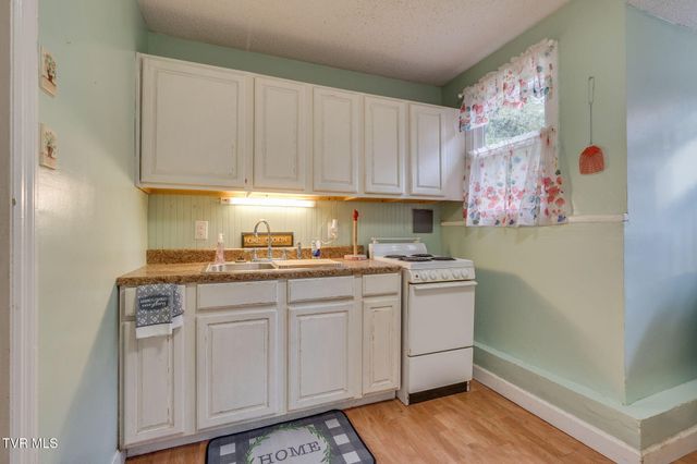 414 Sequoyah Drive, Kingsport, TN 37660