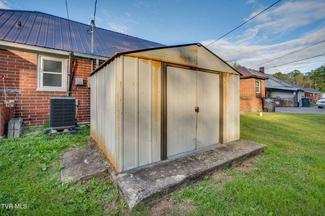 414 Sequoyah Drive, Kingsport, TN 37660