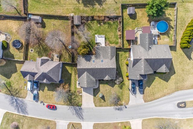 7909 W Kennedy Parkway, Yorktown, IN 47396