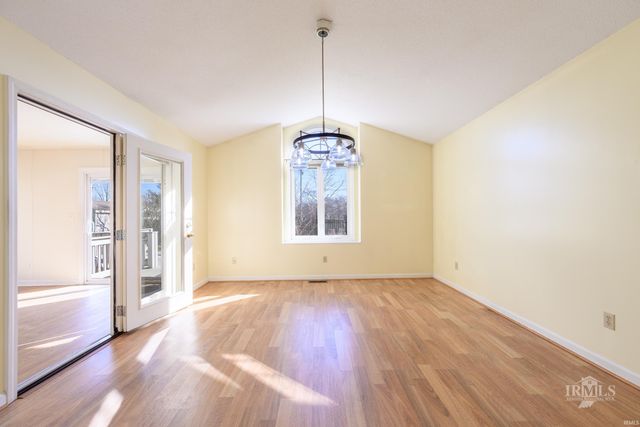 7909 W Kennedy Parkway, Yorktown, IN 47396