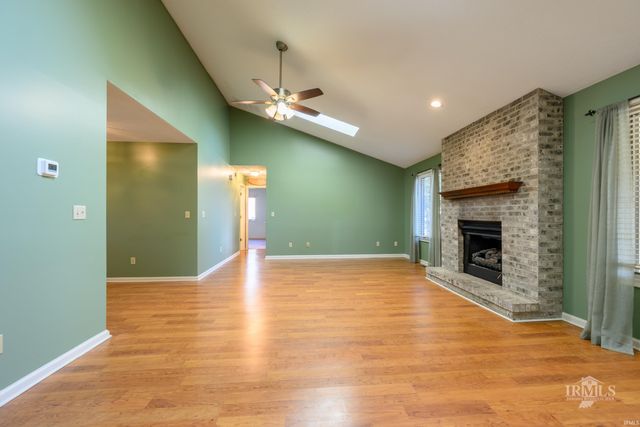 7909 W Kennedy Parkway, Yorktown, IN 47396