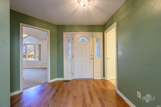 7909 W Kennedy Parkway, Yorktown, IN 47396