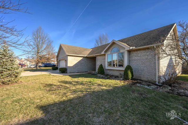 7909 W Kennedy Parkway, Yorktown, IN 47396
