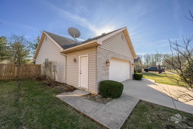 7909 W Kennedy Parkway, Yorktown, IN 47396