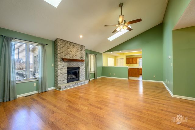 7909 W Kennedy Parkway, Yorktown, IN 47396