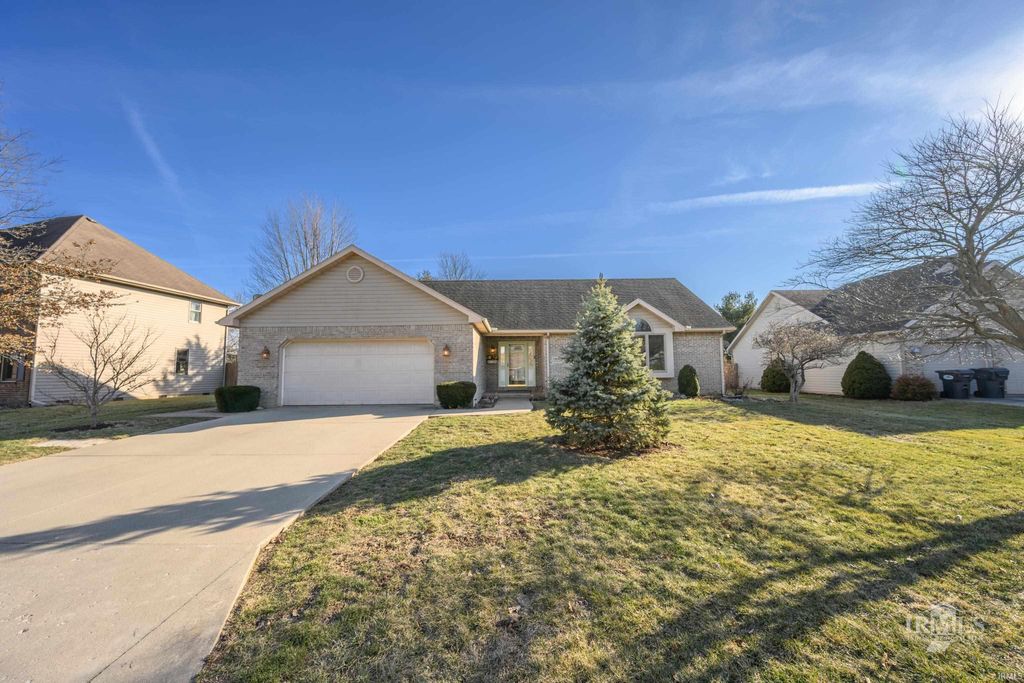 7909 W Kennedy Parkway, Yorktown, IN 47396