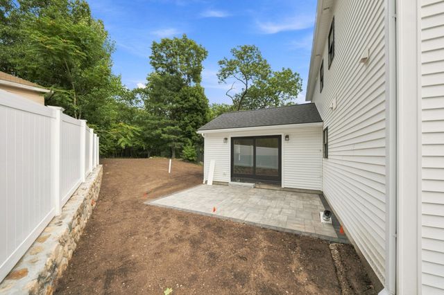 305 Ridge Street, Arlington, MA 02474