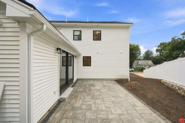 305 Ridge Street, Arlington, MA 02474