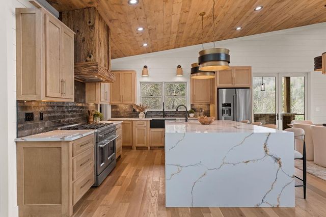 125 Stanley Creek Overlook, Cherry Log, GA 30522