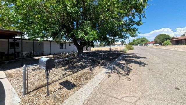 326 Clara Lane, Rio Communities, NM 87002