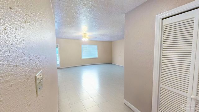 326 Clara Lane, Rio Communities, NM 87002