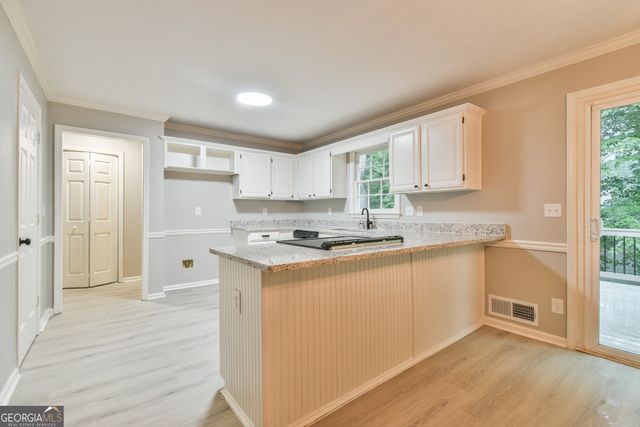 108 Timber View Court, Lawrenceville, GA 30043