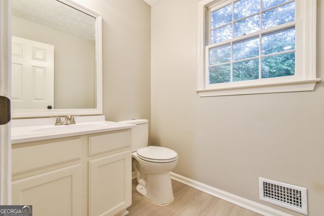 108 Timber View Court, Lawrenceville, GA 30043