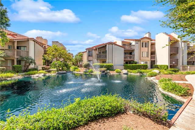 4861 Lago Drive 307, Huntington Beach, CA 92649