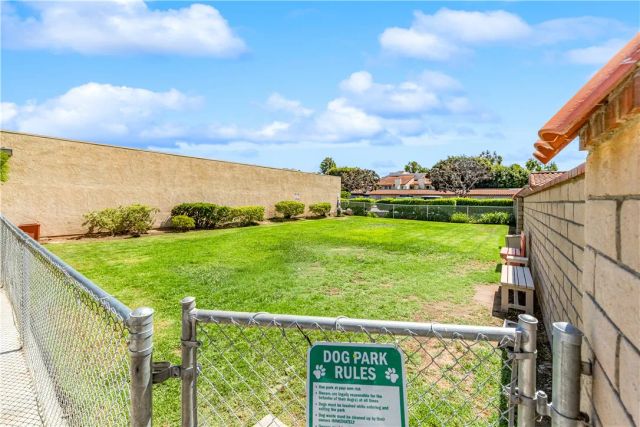 4861 Lago Drive 307, Huntington Beach, CA 92649