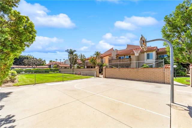 4861 Lago Drive 307, Huntington Beach, CA 92649