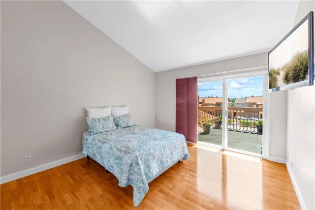 4861 Lago Drive 307, Huntington Beach, CA 92649