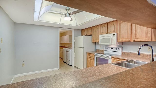 4103 CENTER GATE BOULEVARD 2, Sarasota, FL 34233