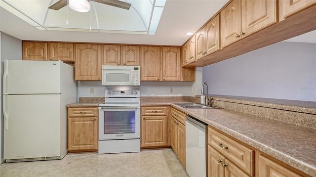 4103 CENTER GATE BOULEVARD 2, Sarasota, FL 34233