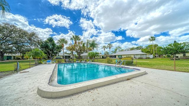 4103 CENTER GATE BOULEVARD 2, Sarasota, FL 34233