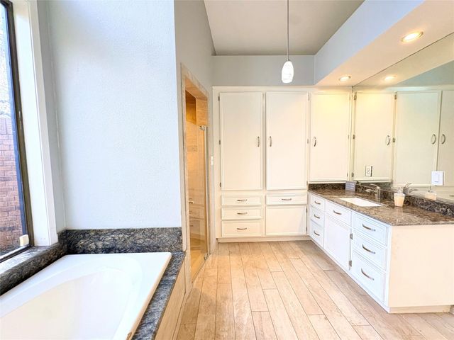 10211 State Highway 35 N, Van Vleck, TX 77482