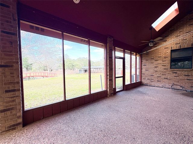 10211 State Highway 35 N, Van Vleck, TX 77482
