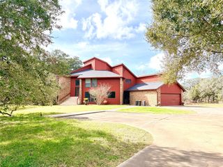 10211 State Highway 35 N, Van Vleck, TX 77482