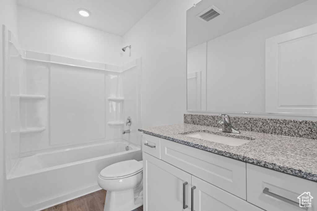 Image 8 of property listing at 7218 OQUIRRH RANCH PKWY, Eagle Mountain, UT 84005