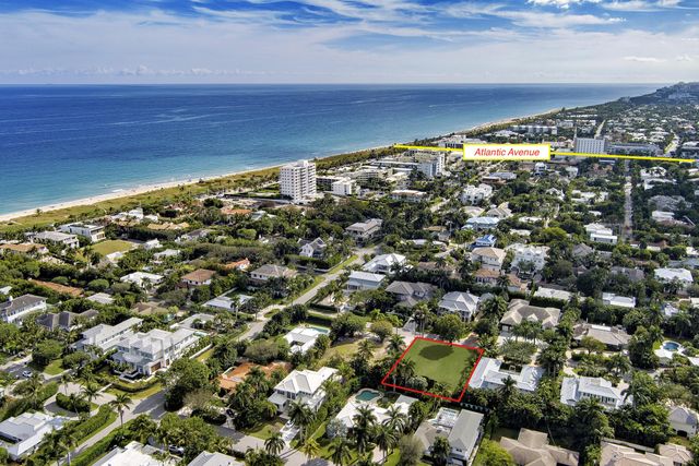 1117 Waterway Lane, Delray Beach, FL 33483