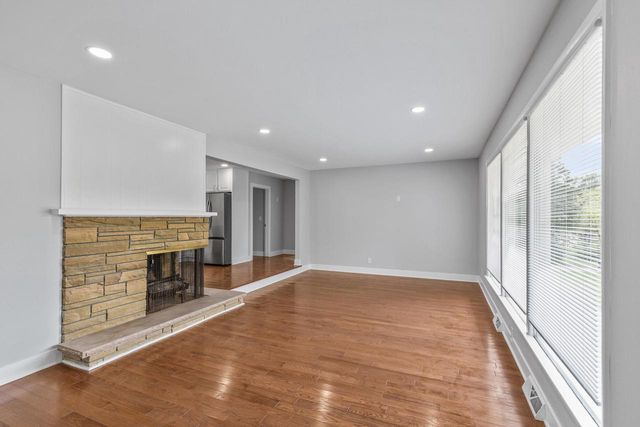 2660 N Calhoun ROAD, Brookfield, WI 53005