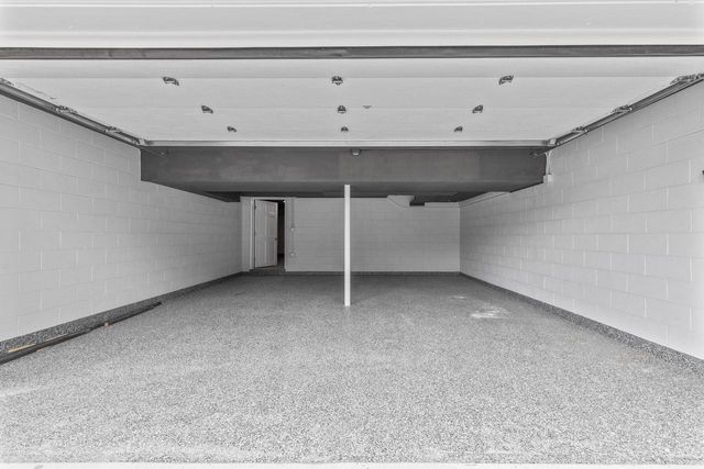 2660 N Calhoun ROAD, Brookfield, WI 53005