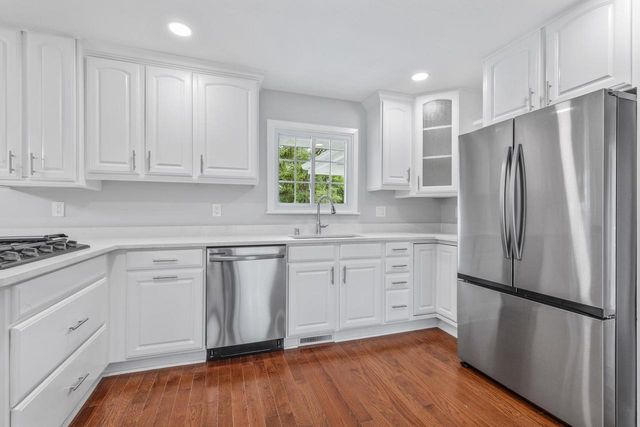 2660 N Calhoun ROAD, Brookfield, WI 53005