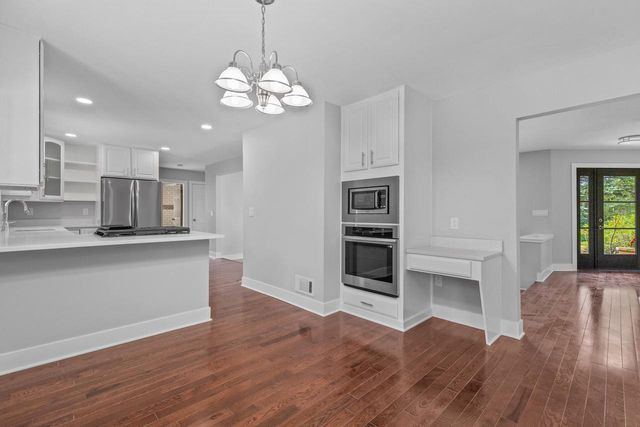 2660 N Calhoun ROAD, Brookfield, WI 53005