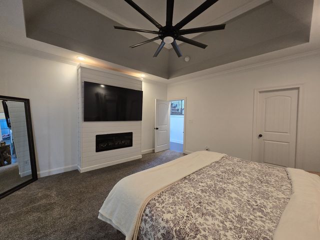 425 Veronica Ct, Clarksville, TN 37043