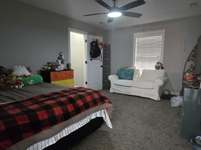 425 Veronica Ct, Clarksville, TN 37043